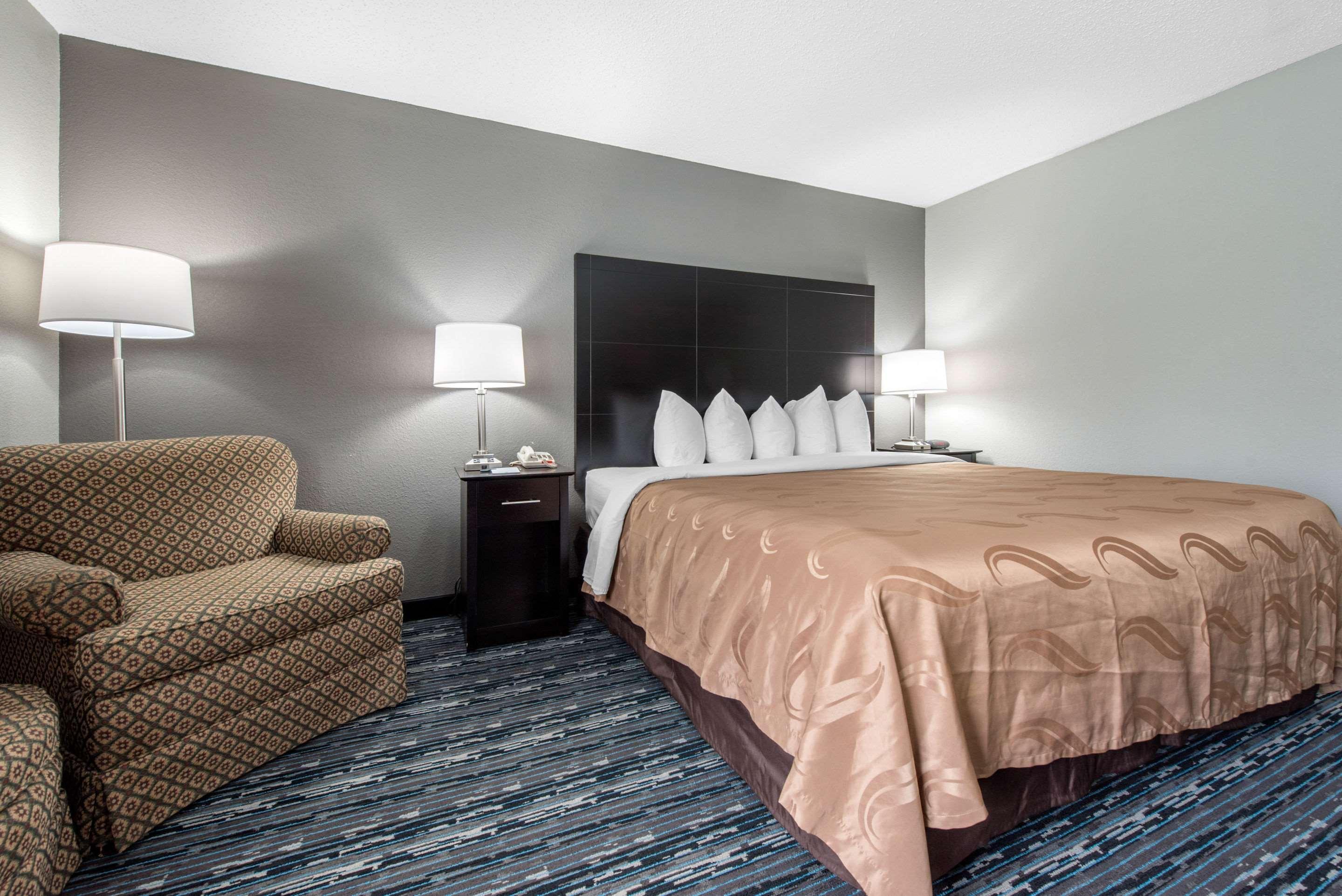 Quality Inn & Suites Brownsburg - Indianapolis West Eksteriør billede