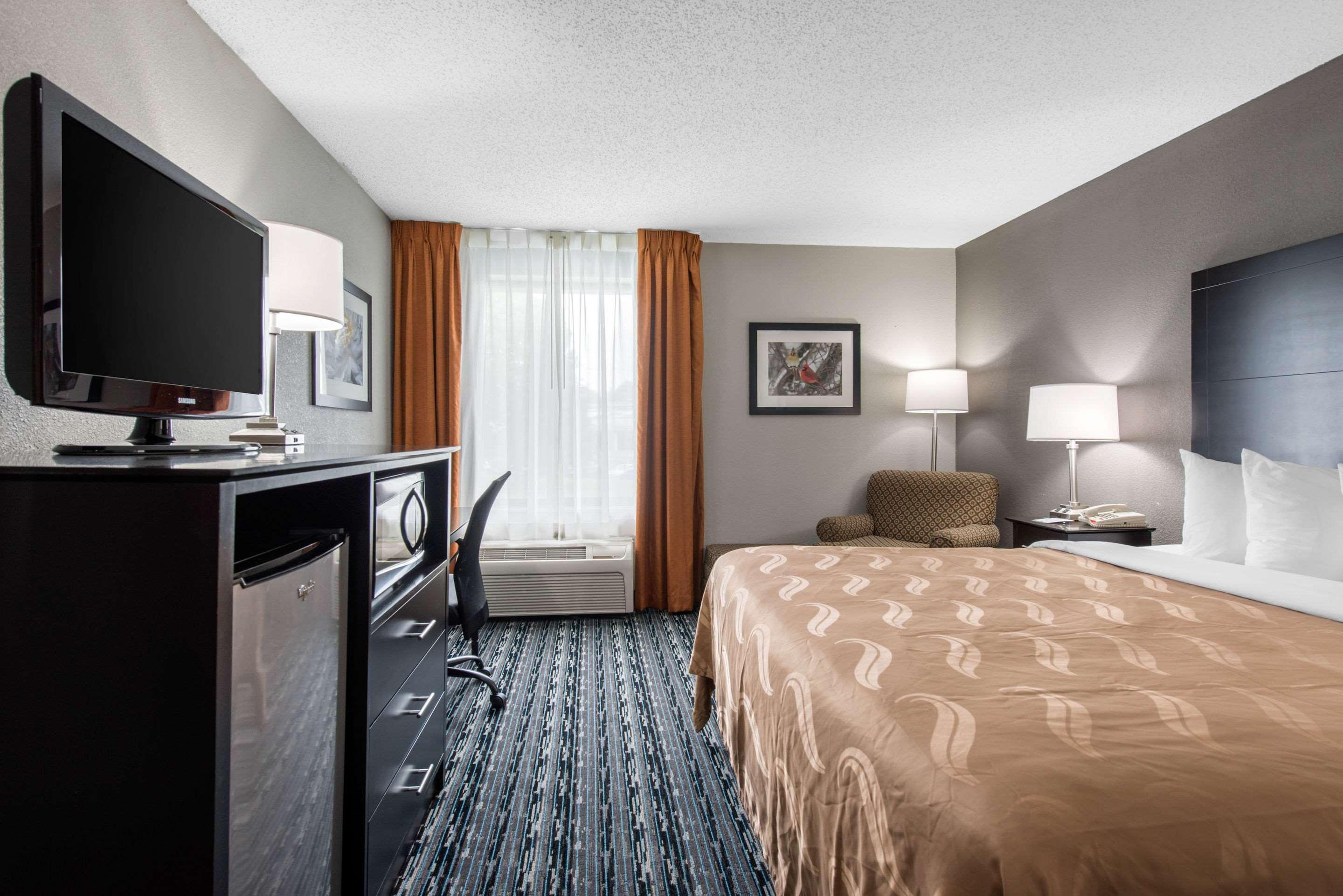 Quality Inn & Suites Brownsburg - Indianapolis West Eksteriør billede