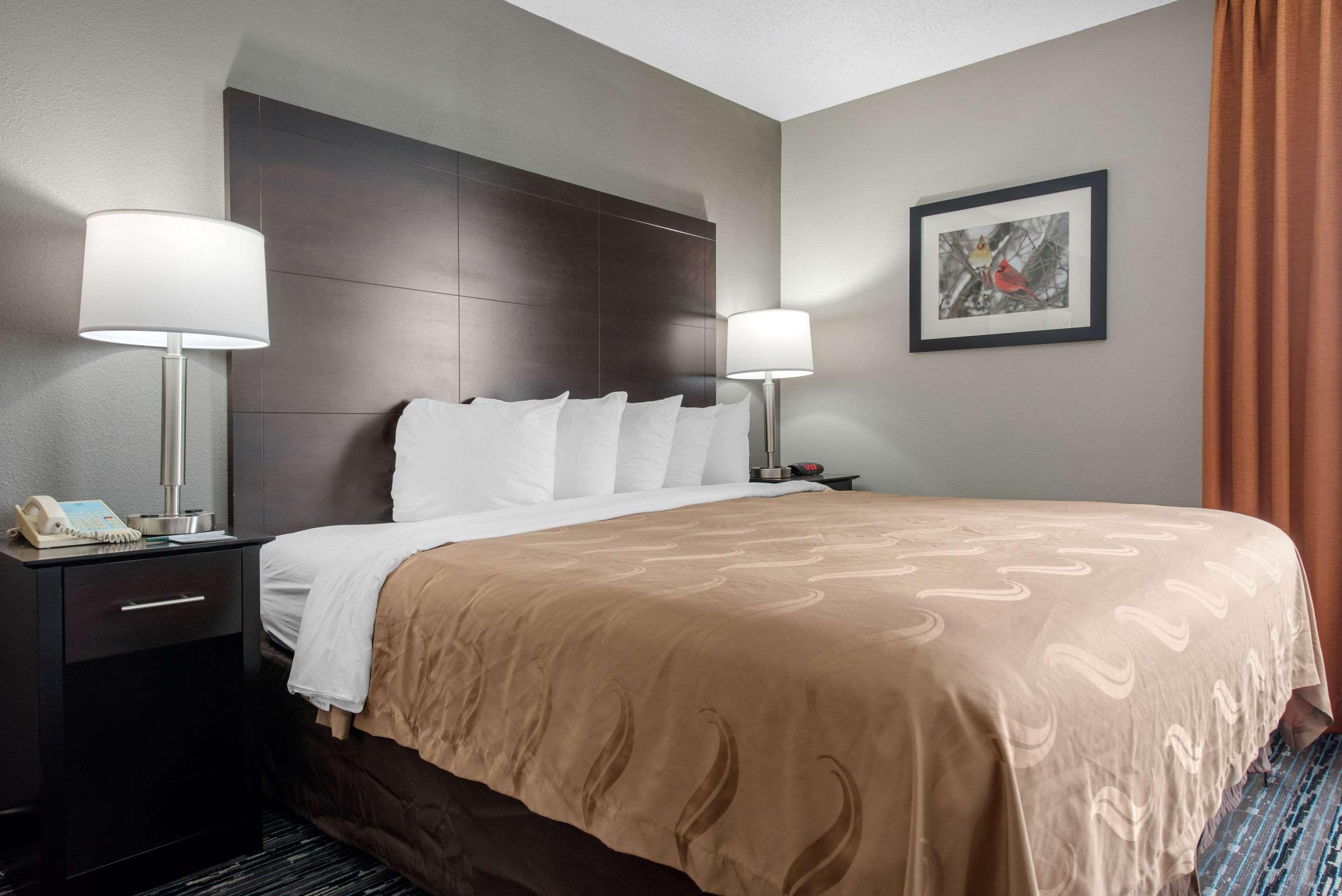 Quality Inn & Suites Brownsburg - Indianapolis West Eksteriør billede