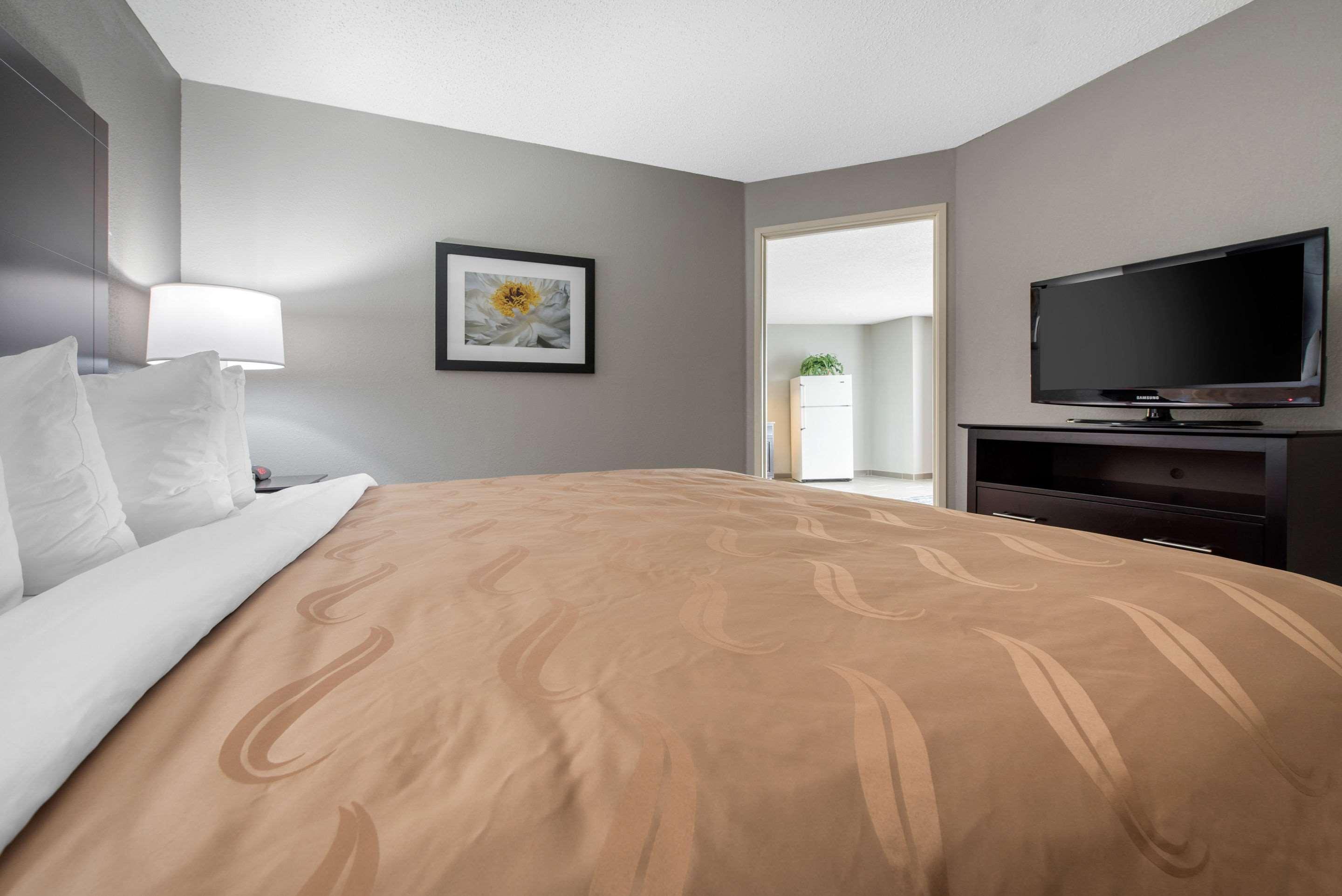 Quality Inn & Suites Brownsburg - Indianapolis West Eksteriør billede