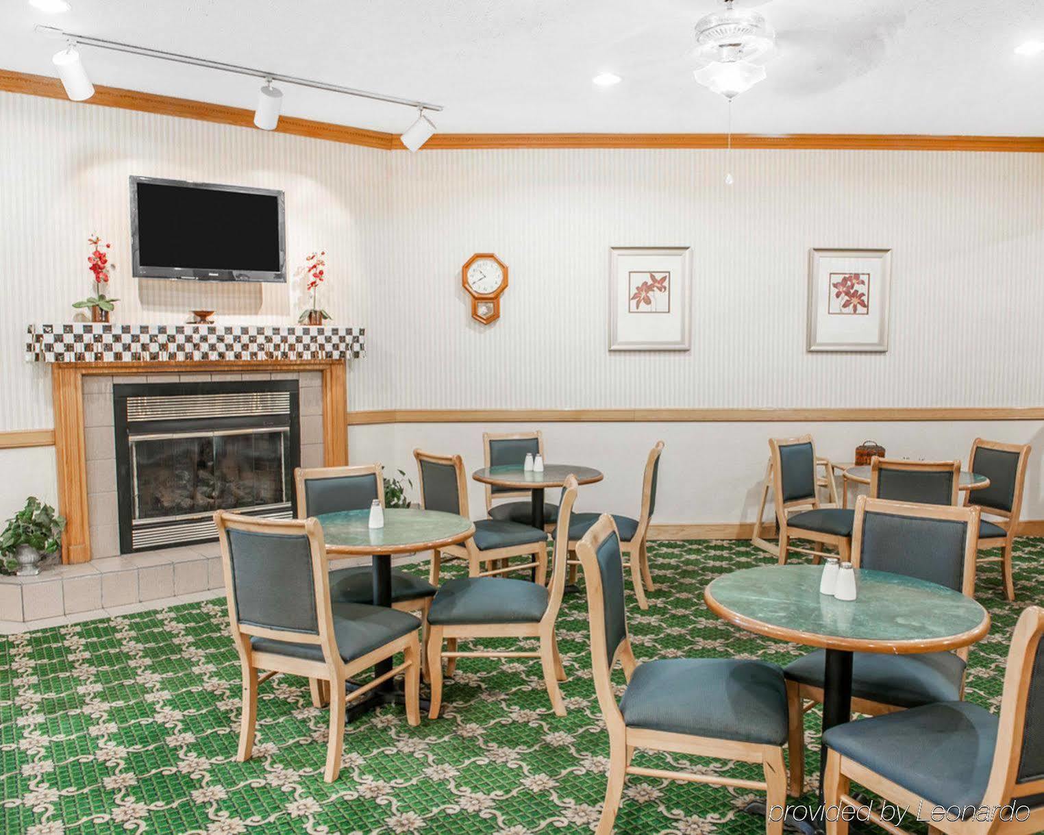Quality Inn & Suites Brownsburg - Indianapolis West Eksteriør billede