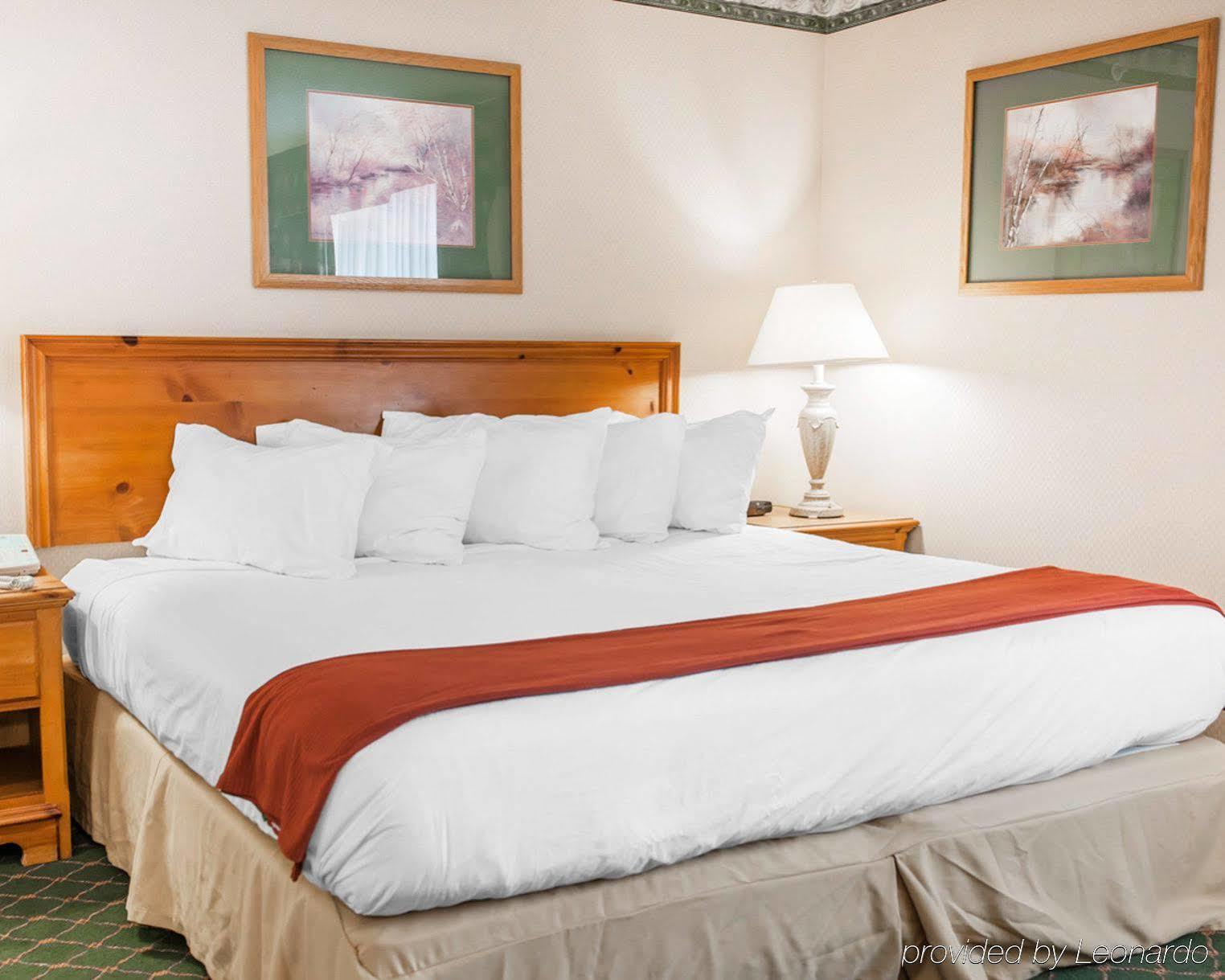 Quality Inn & Suites Brownsburg - Indianapolis West Eksteriør billede